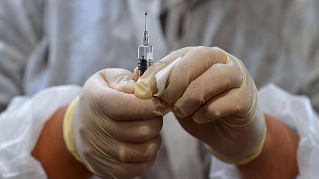 Минздрав Кипра рекомендовал немедленно начать вакцинацию пожилых людей от ковида