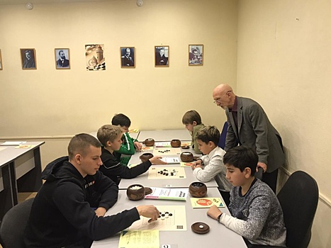 Турнир по шахматам прошел в онлайн-режиме в досуговом центре Хамовников