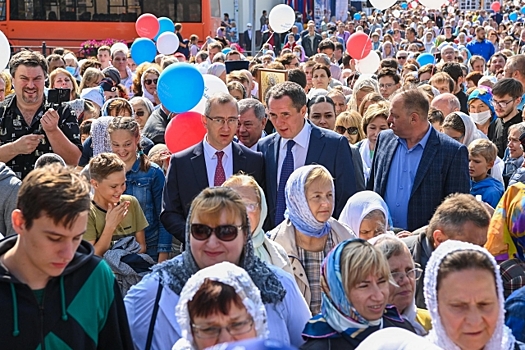 Мультимедийный фонтан за 82 млн рублей открыли в центре Калуги в честь 650-летия города