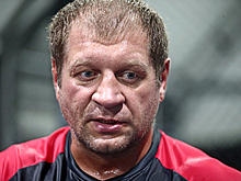 Александр Емельяненко отверг идею боя с Джигурдой