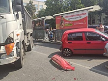 Один из водителей госпитализирован после массового ДТП в центре Екатеринбурга