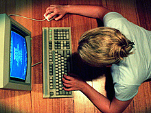 Были ли блогеры в 90-х? А мемы? Почему Рунет проигрывал Фидонету? ТАСС — об ушедшей эпохе