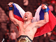 Монсон назвал Чимаева, Яна и Махачева лучшими бойцами 2025 года