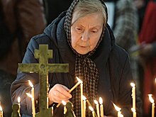 Православные христиане отмечают день святой Троицы