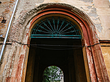 Российские риелторы перечислили главные риски при покупке "сталинок"