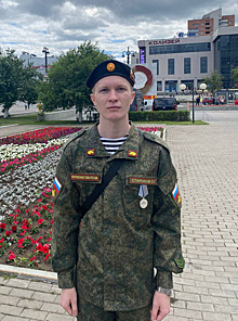 Пермский танкист получил награду за взятие опорных пунктов ВСУ и уничтожение вражеских мин