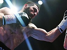 Максим Власов заявил, что не считает Бетербиева явным фаворитом в бою со Смитом
