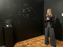 В Музее Михаила Булгакова открылась выставка с инсталляциями образа Маргариты