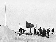 Как спасали ученых с разрушающейся льдины