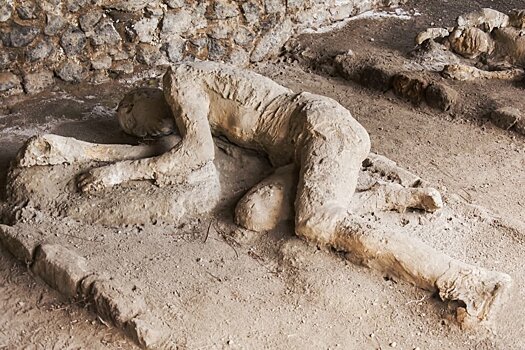 Геологи: Везувий уничтожил Помпеи за 15 минут