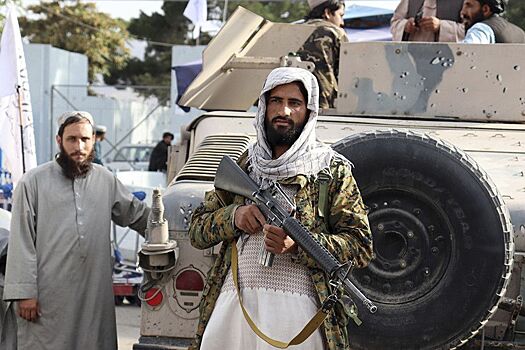 В Кабуле талибы открыли стрельбу для разгона протестующих