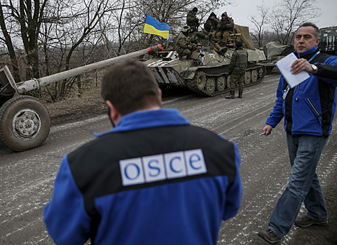 Опубликовано видео «убегающей» из Донецка миссии ОБСЕ