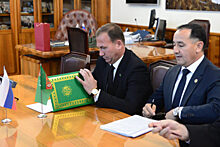 Носки и конфеты: в Орёл приехала делегация Туркменистана