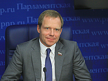 Кутепов вручил кадетам из Петрозаводска билеты на матч ЧМ-2018