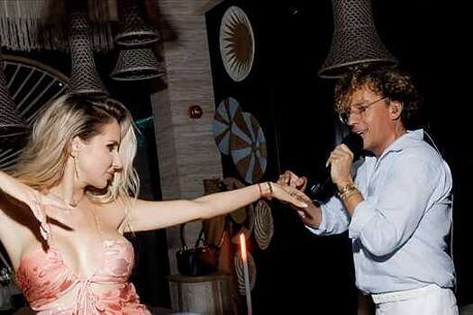 Комик Максим Галкин спел со Светланой Лободой на украинском языке в Дубае