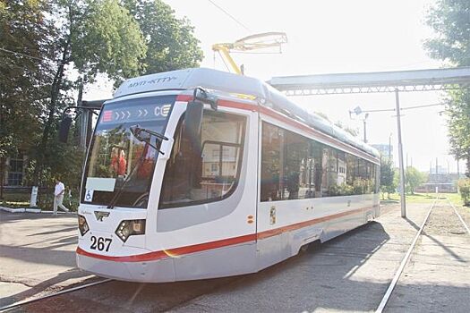 В Краснодар доставили новые трамвай и электробус