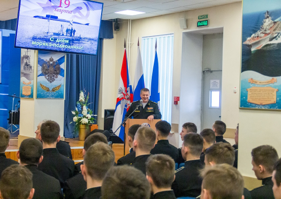 Командующий Тихоокеанским флотом посетил Владивостокский филиал Нахимовского военно-морского училища