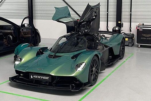 Гиперкар Aston Martin от инженера Формулы-1 продают за 39 биткойнов