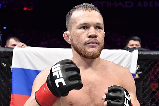 Пётр Ян вышел на бой с Сонг Ядонгом на UFC 299 с российским флагом