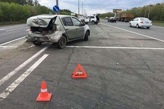 Под Оренбургом в массовом ДТП пострадала женщина