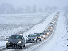 «Дорога не просто страшная, а очень». Сотни туристов застряли в Териберке