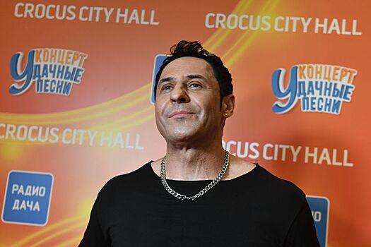 Певец Стас Костюшкин и рэпер Джарахов оскорбили в песне вокзал Волгограда и его пассажиров