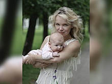 Пианистка Цымбалюк-Романовская выложила фотографию с подросшей дочерью