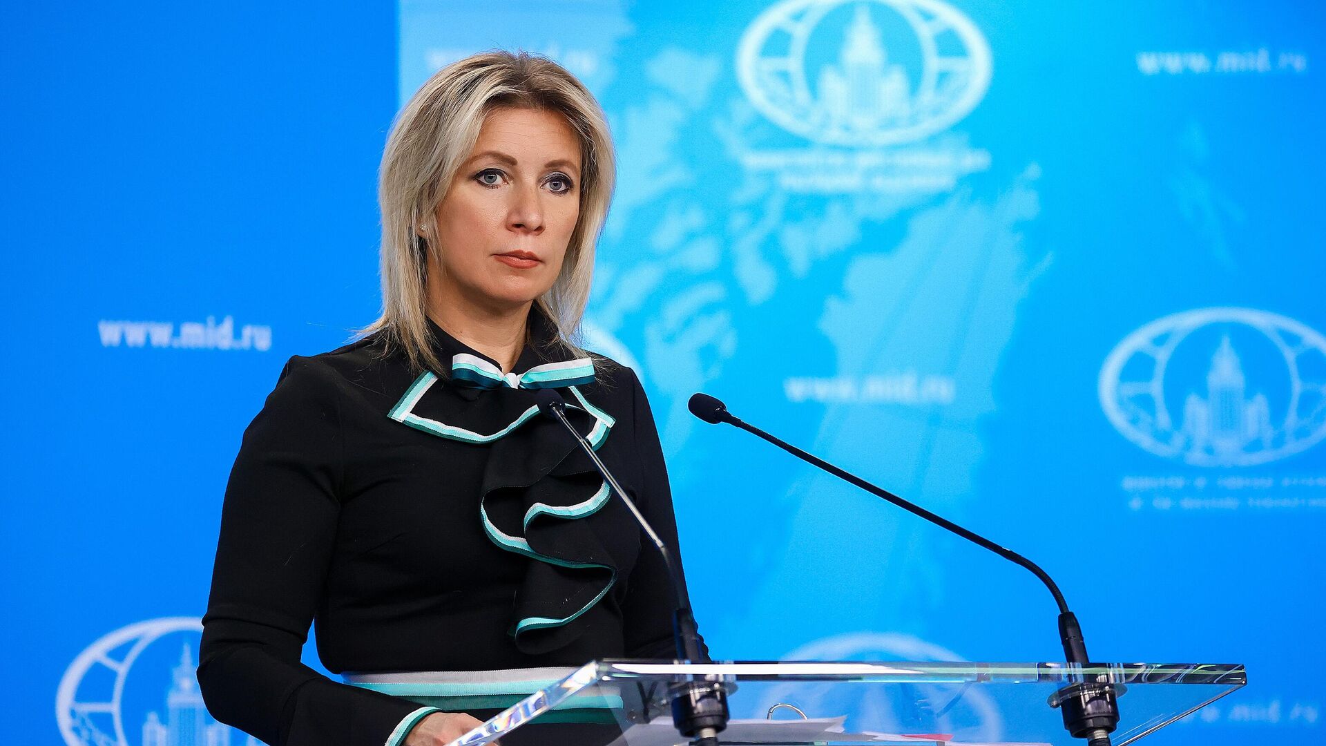 Захарова назвала дезинформацией обвинения НАТО о проведении гибридных атак против альянса