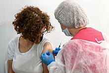 Врач предупредил об опасности одновременной активности вирусов гриппа и COVID-19