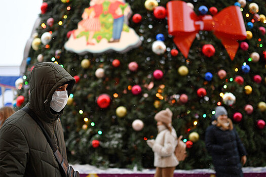 Роспотребнадзор порекомендовал жителям Москвы носить маски из-за заболеваемости ОРВИ