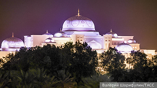 ТАСС: Россия, Украина и США обсуждают в ОАЭ буферные зоны