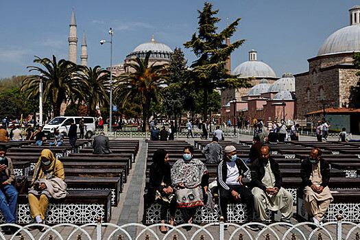 В Турции отменят комендантский час и локдаун по выходным