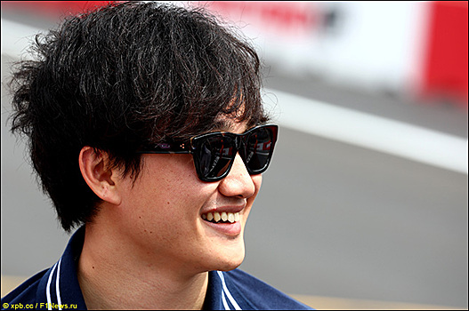 Цунода – кандидат на место в Aston Martin Honda