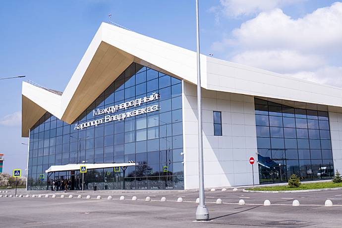 Аэропорт Владикавказа закрыли из-за непогоды