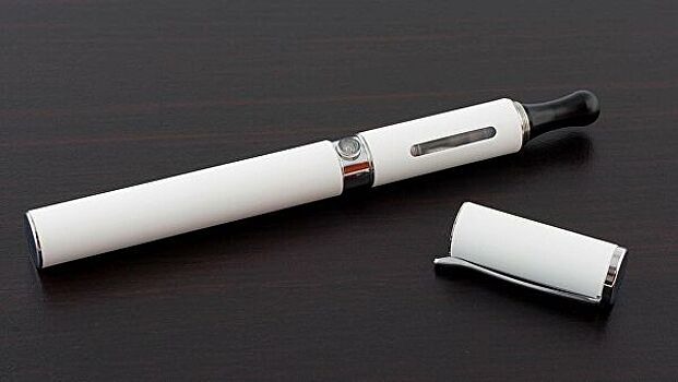 В Китае выписали первый штраф за курение электронной сигареты