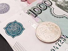 Россияне влезают в долги, чтобы собрать ребенка в школу