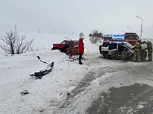 Трое взрослых и ребенок пострадали в лобовом ДТП на новокузнецком шоссе