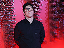 Актер Гела Месхи вернулся к бывшей возлюбленной: не отходил от нее на кинопремьере