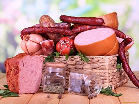 Россельхознадзор: Саратовские производители заменяют мясо в колбасе на более дешевое