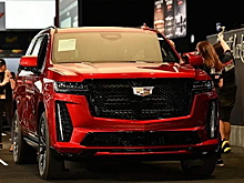 Первый Cadillac Escalade-V оказался вдвое дороже Lamborghini Urus