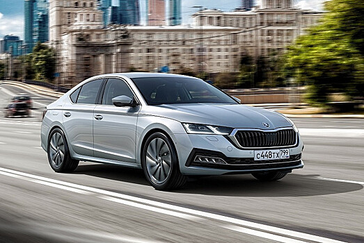На ГАЗе начали выпускать лифтбеки Skoda Octavia нового поколения