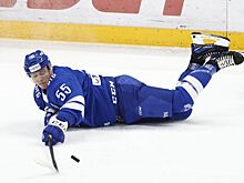 Сергей Бойков получил травму в первом матче за «Авангард» после обмена из «Динамо»