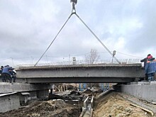 Капитальный ремонт моста через реку Разазовку ведется по графику