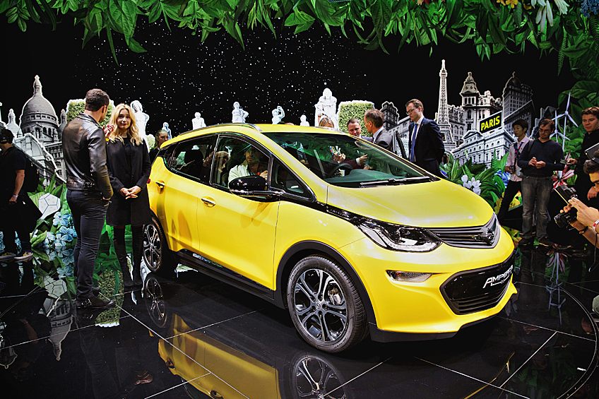 Электрокар Opel Ampera-E