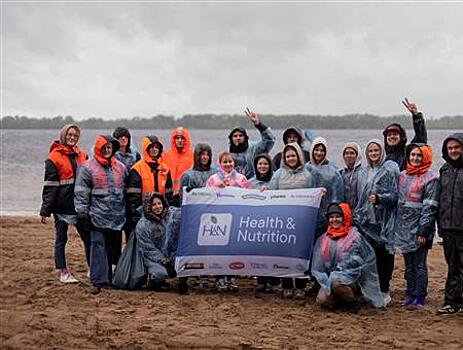 "Волга - это место силы": корпоративные волонтеры провели экологическую акцию в Самаре