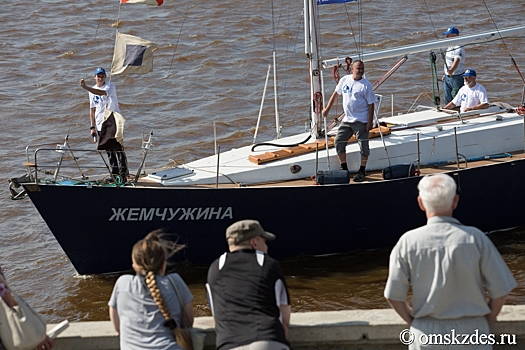 Омичи на яхтах "Жемчужина" и "Сибирь" вышли в Карское море
