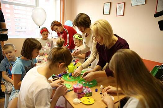 Участницы «Миссис Екатеринбург» навестили пациентов детской больницы