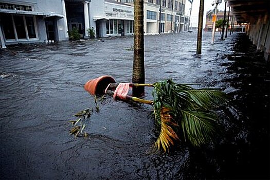Ураган «Иэн» обрушился на Флориду