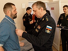 Замминистра обороны РФ Садовенко вручил награды раненым бойцам СВО