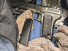 В Оренбургской области задержали мужчину с оружием и изумрудами